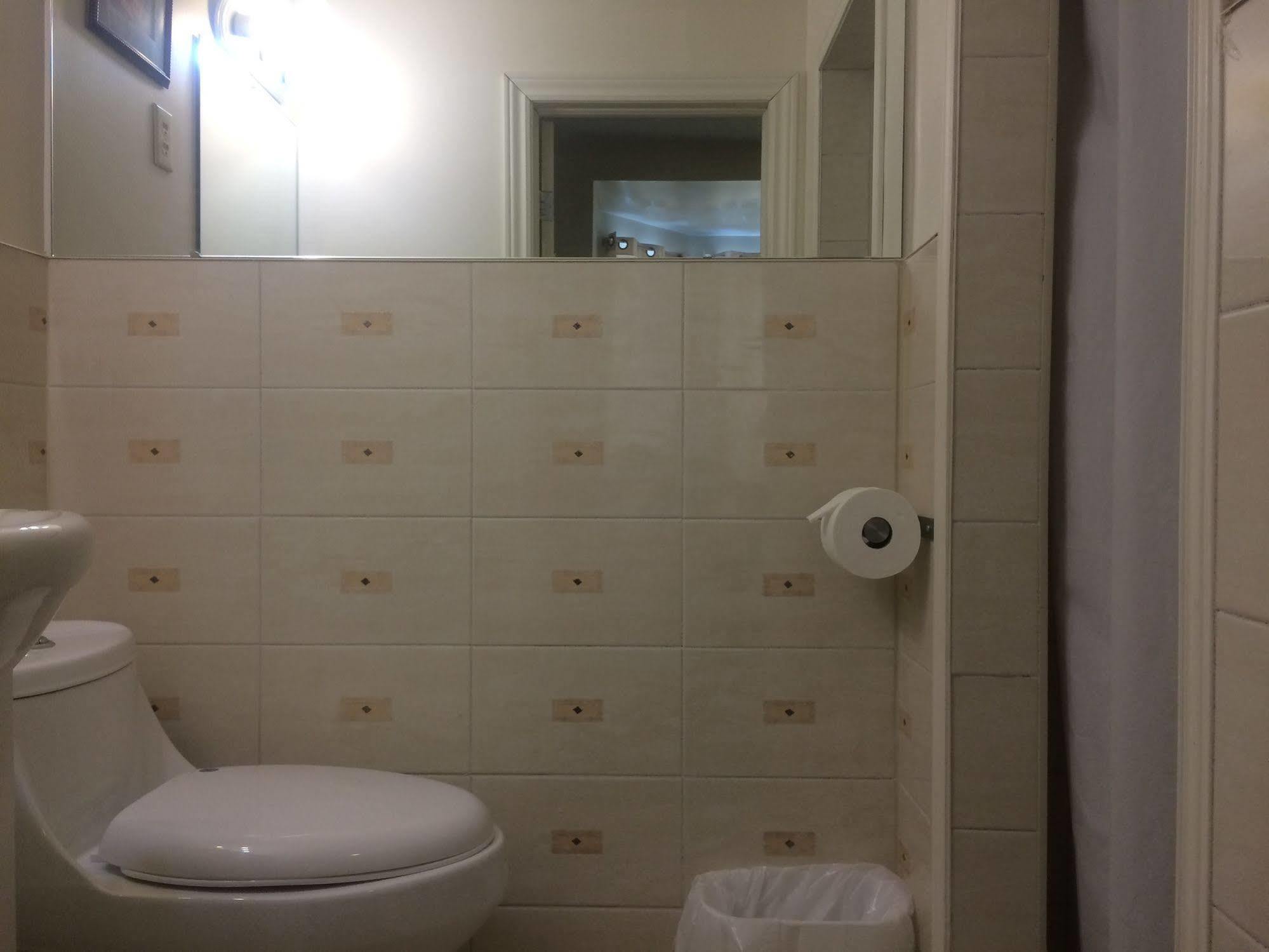 Adas Guesthouse Toronto Kültér fotó